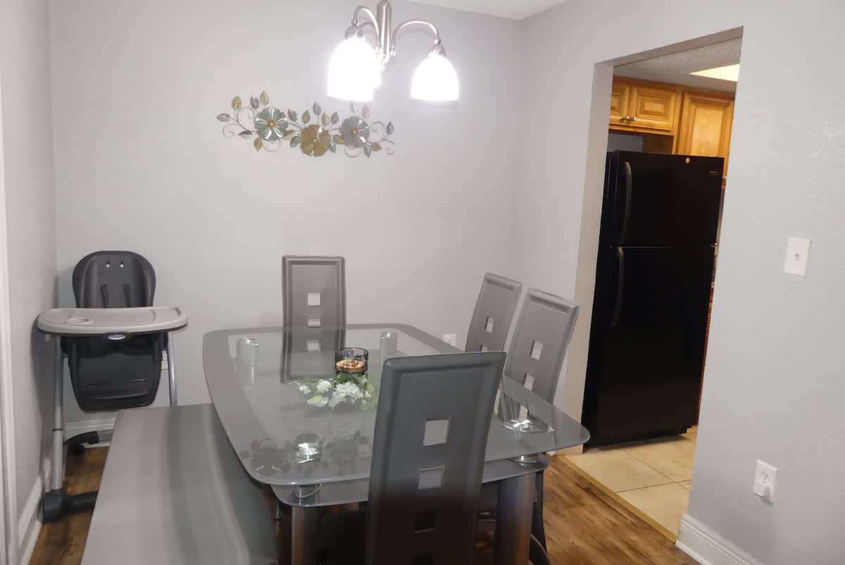 Centrally located cozy 2BR near attractions - Foto 8