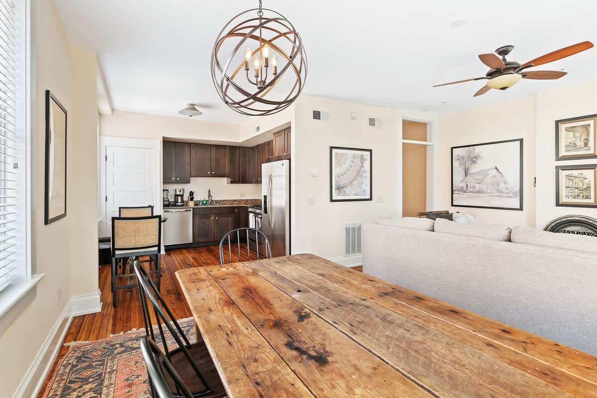 Old Met #202 - vacation rental in Charlottesville — photo 7 of 16