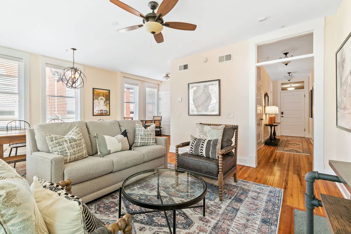 Old Met #202 - vacation rental in Charlottesville — photo 8 of 16