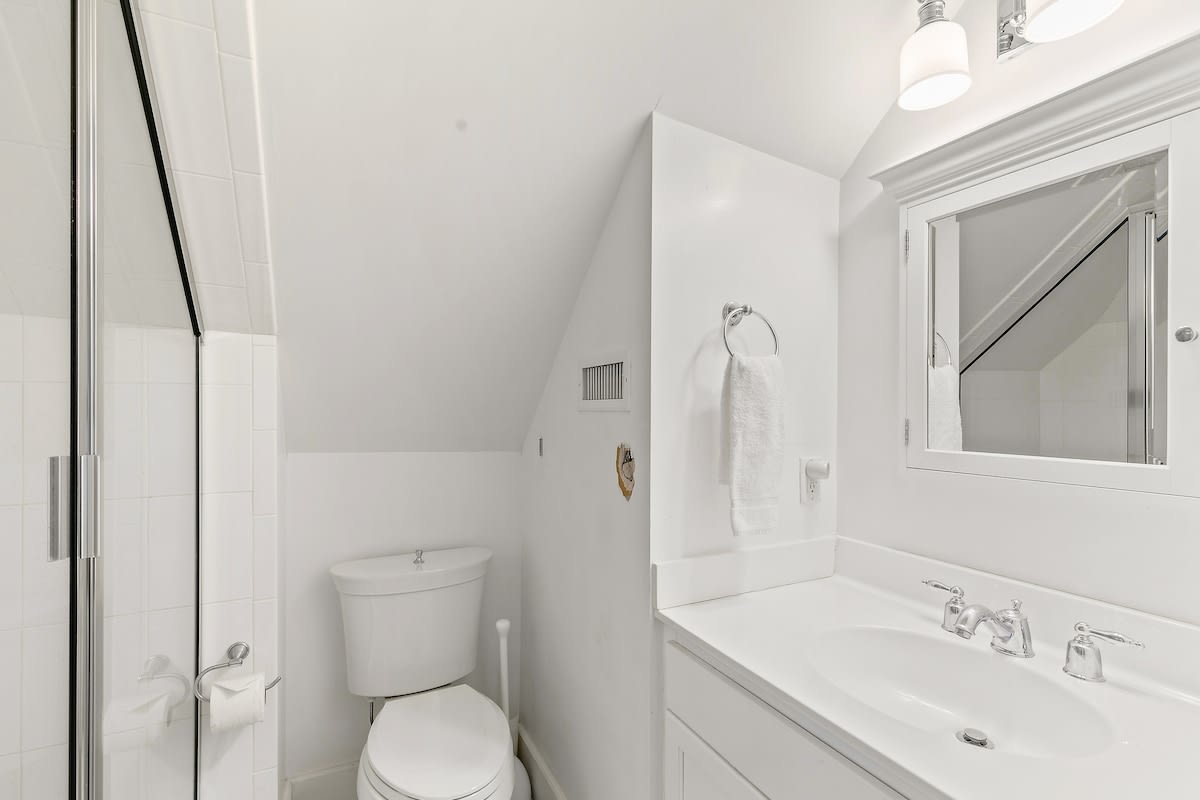 Pryor-Haynes House - vacation rental in Charlottesville — photo 12 of 40