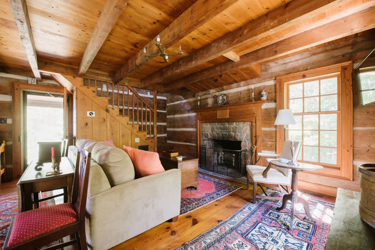 Two Stone Row: Tim`s Cabin - vacation rental in Charlottesville — photo 18 of 35