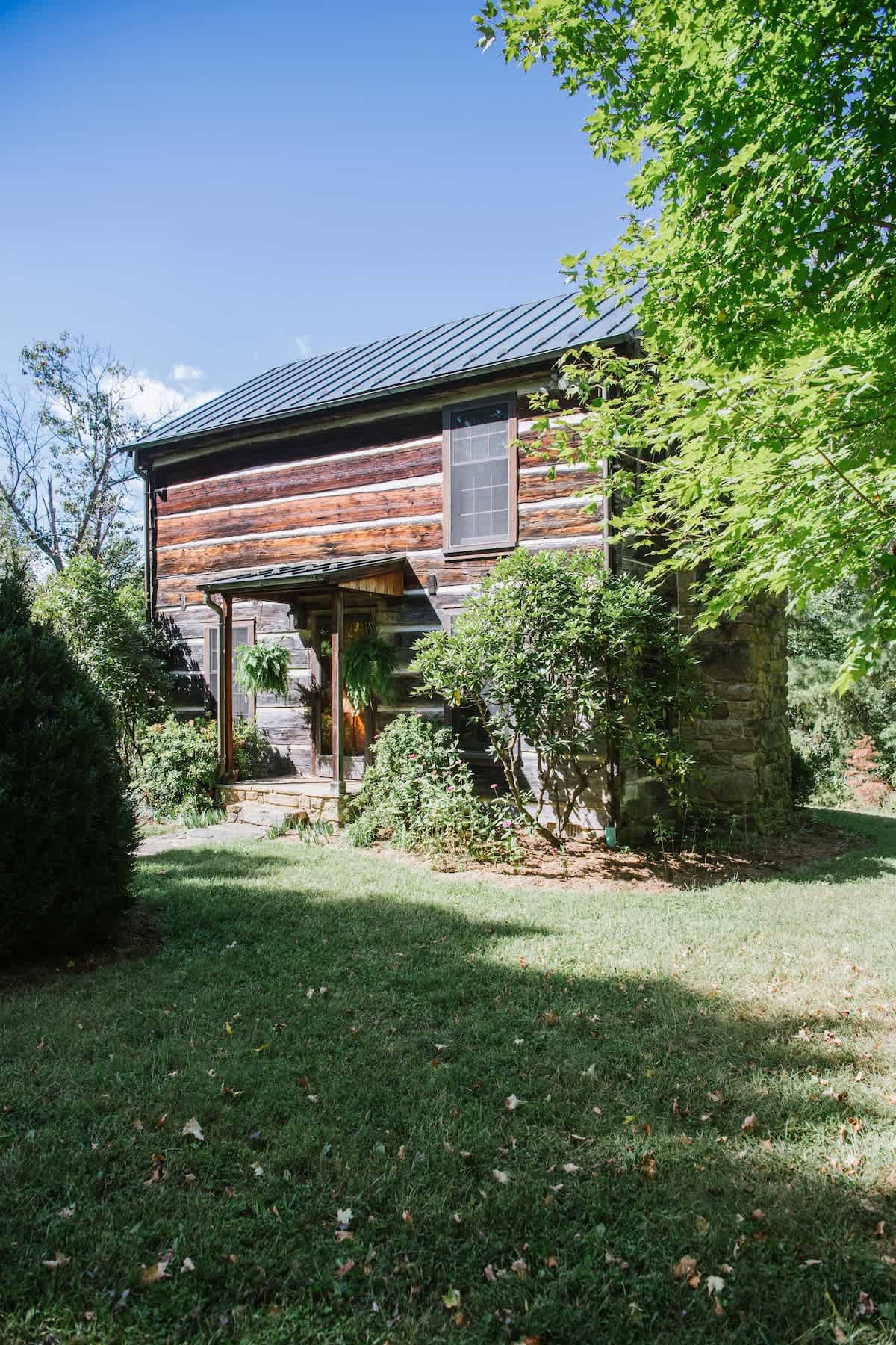 Two Stone Row: Tim`s Cabin - vacation rental in Charlottesville — photo 30 of 35