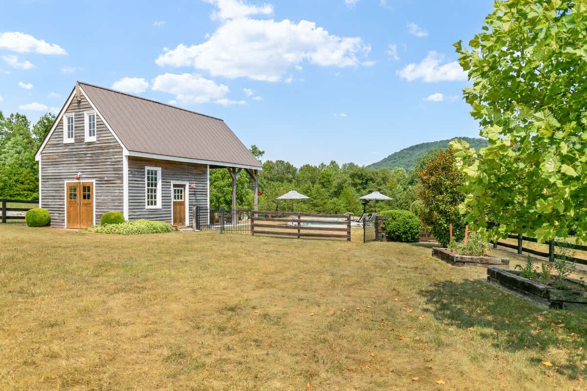 River Meadows Farm - vacation rental in Charlottesville — photo 21 of 66