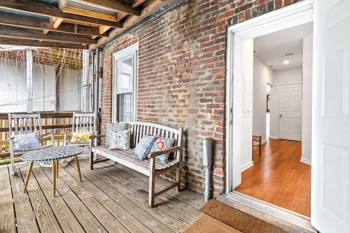 Gryphon - vacation rental in Charlottesville — photo 2 of 17