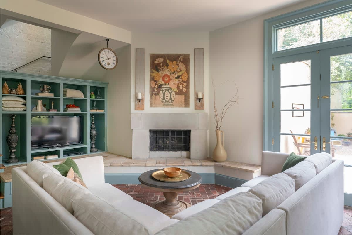 High Street Inn Altamont Room - vacation rental in Charlottesville — photo 1 of 21