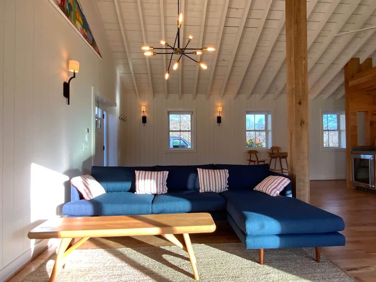 Aftonshire Cottage - vacation rental in Charlottesville — photo 6 of 18