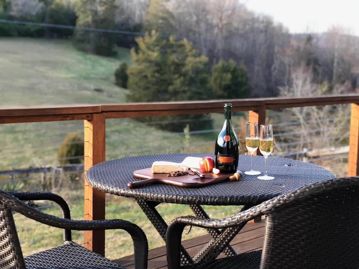 Aftonshire Cottage - vacation rental in Charlottesville — photo 5 of 18