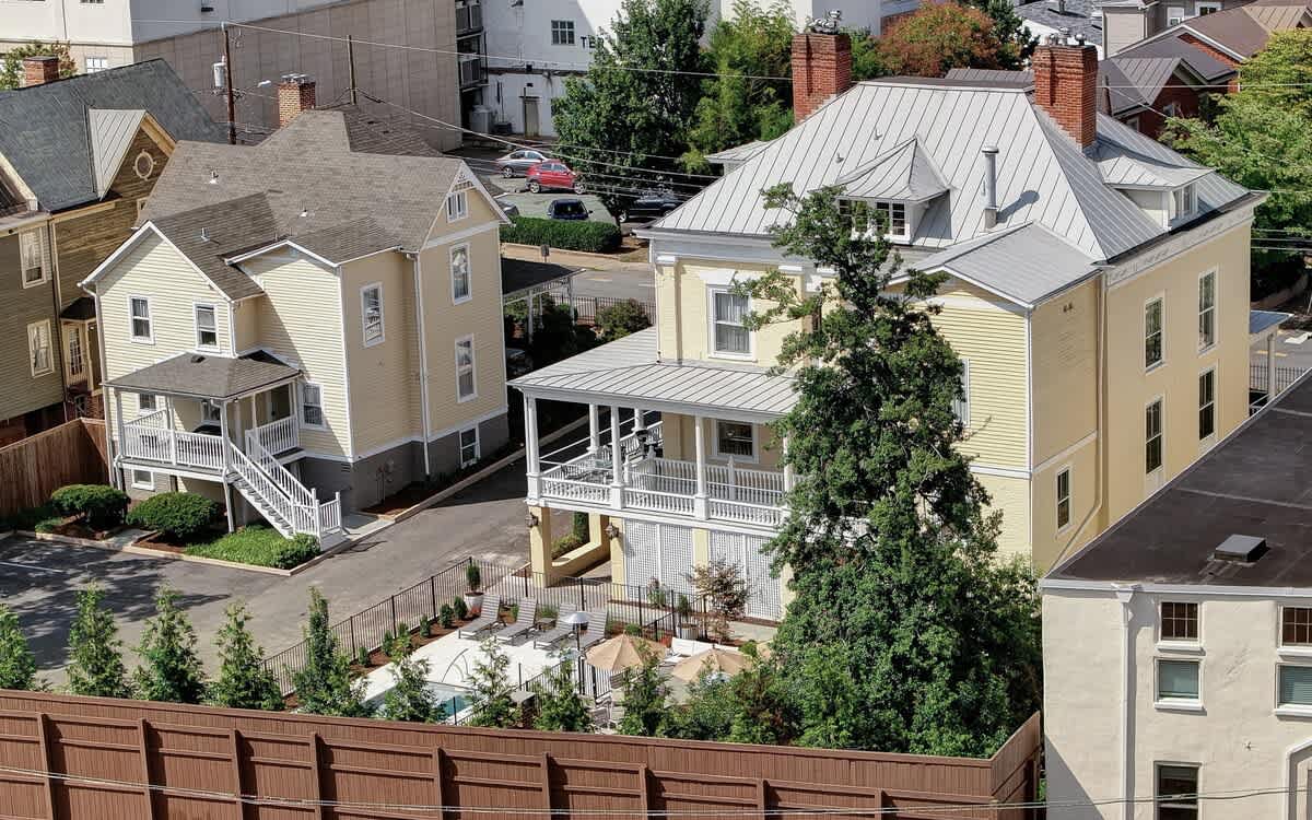 The 200 South St | King Ste 9 - vacation rental in Charlottesville — photo 18 of 37