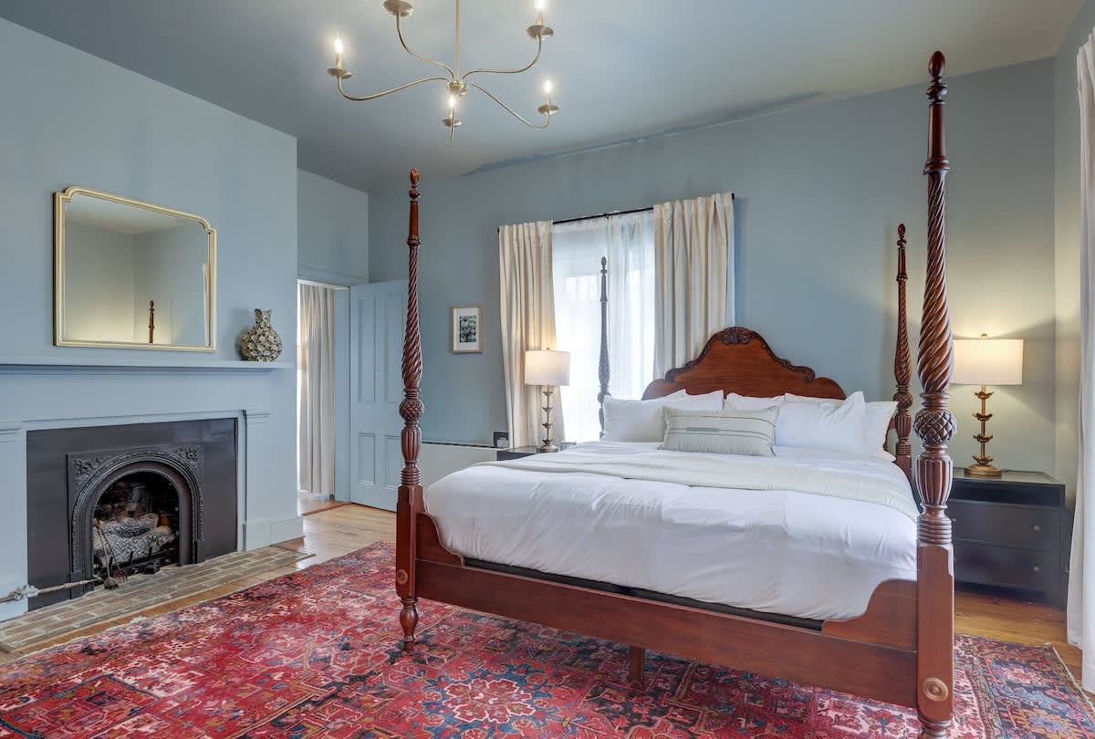 The 200 South St | King Ste 9 - vacation rental in Charlottesville — photo 4 of 37