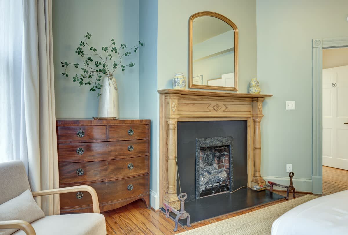 The 200 South St | King Ste 20 - vacation rental in Charlottesville — photo 2 of 29