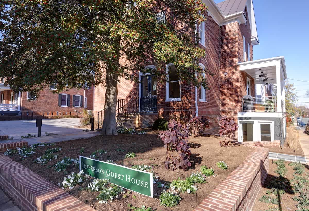 Jefferson Guest House - vacation rental in Charlottesville — photo 12 of 30