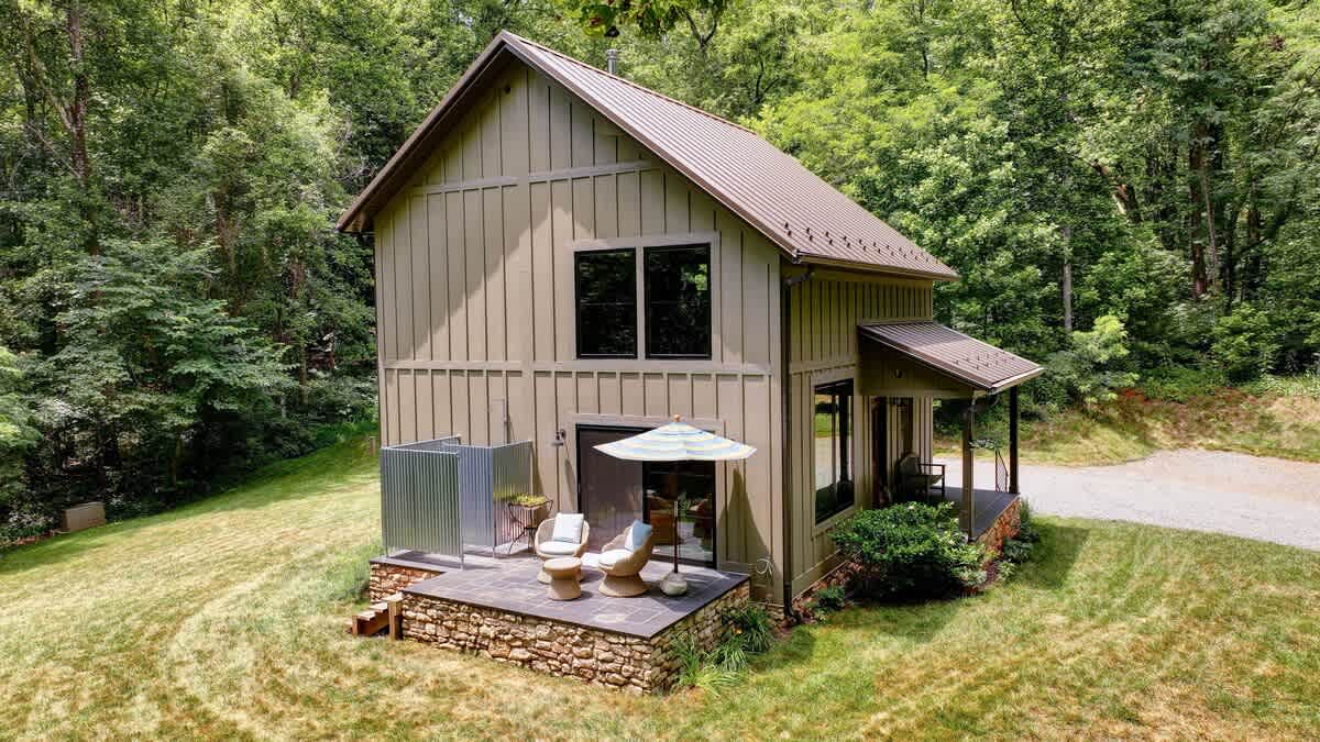 Cottage at Deer Ridge Farm - vacation rental in Charlottesville — photo 11 of 40