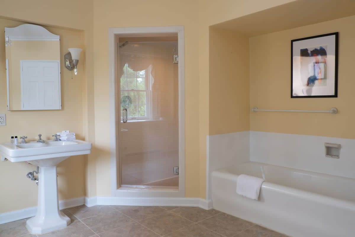 Hoos` Homestead - vacation rental in Charlottesville — photo 11 of 23