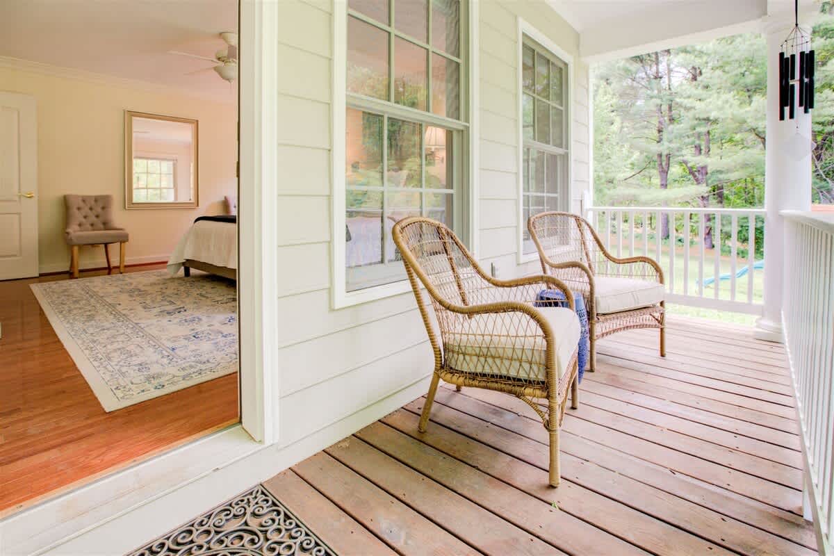 Earlys Guest House - vacation rental in Charlottesville — photo 21 of 22