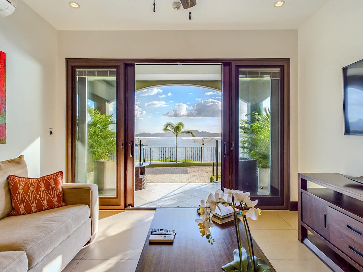 360 Splendor 301-Condo with Breakfast Included — 360 Splendor, Provincia de Guanacaste — vacation rental