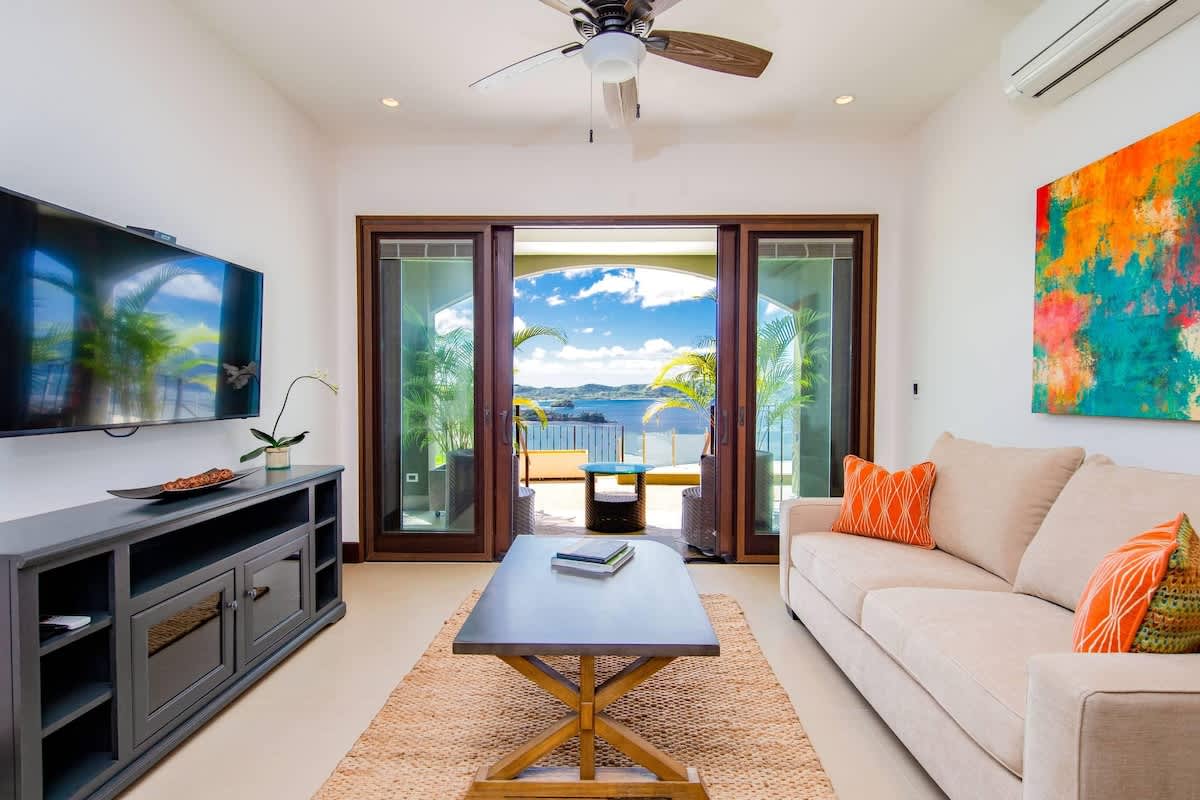 360 Splendor 303-Condo with Breakfast Included — 360 Splendor, Provincia de Guanacaste — vacation rental