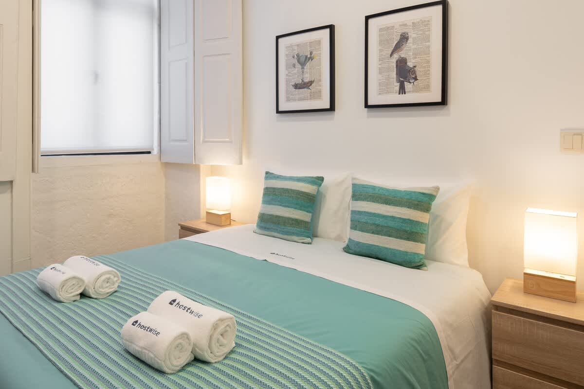 Cozy Studios w/ Terrace | City Center by HostWise