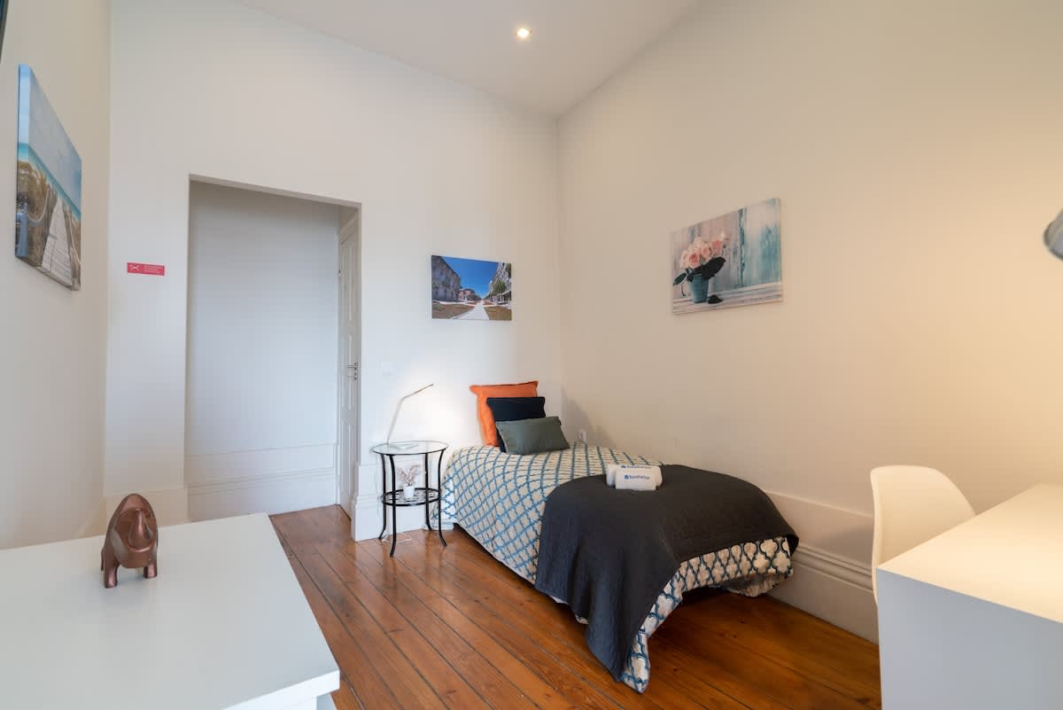 Historical Bright Flat| Terrace by HostWise