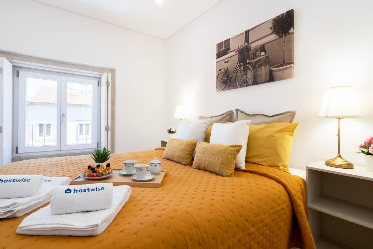 Modern Urban Flat by HostWise