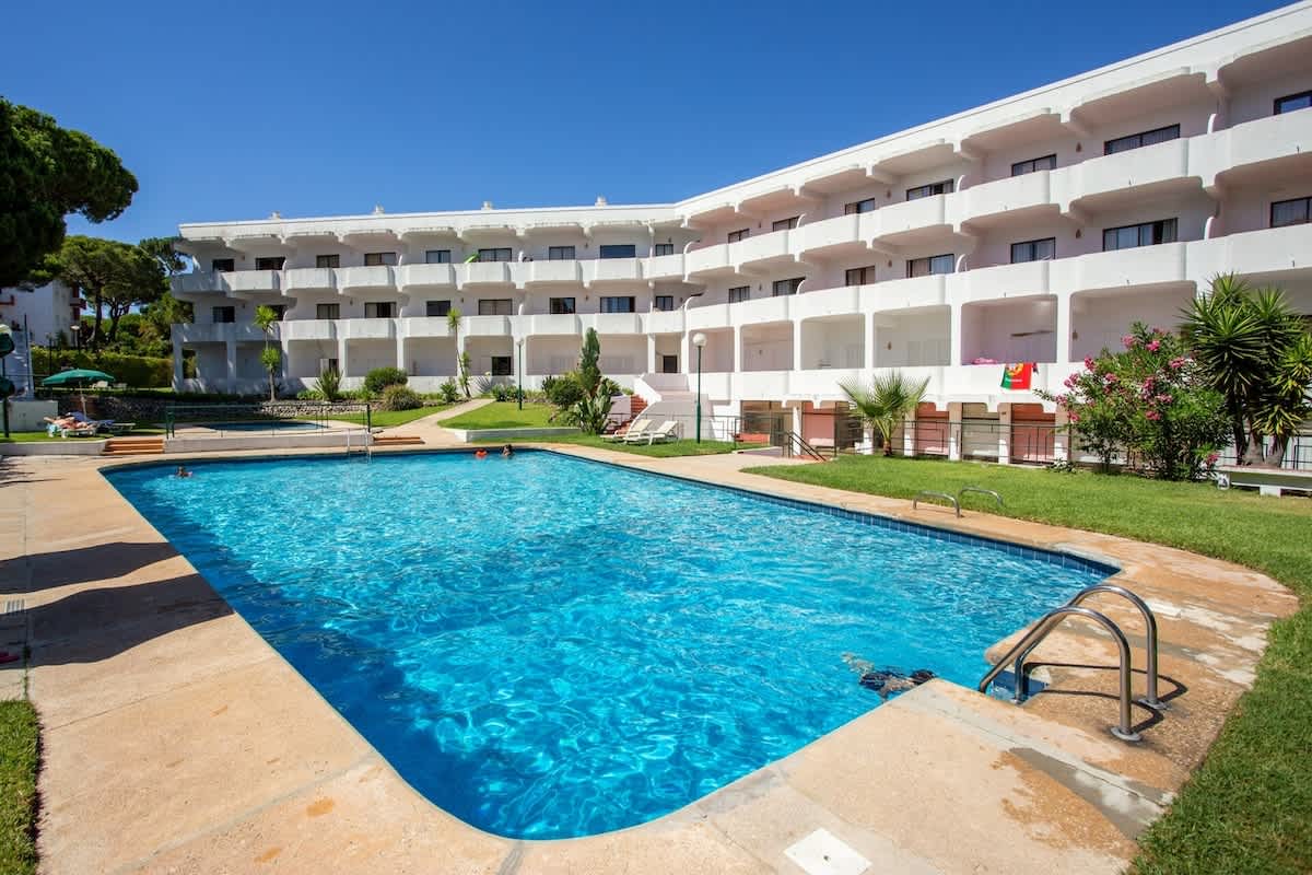 Trendy Amazing Flat | Pool by HostWise
