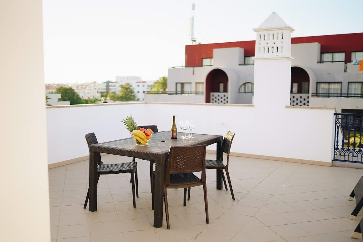 Bright Lovely Flat w/ Pool & Balcony by HostWise
