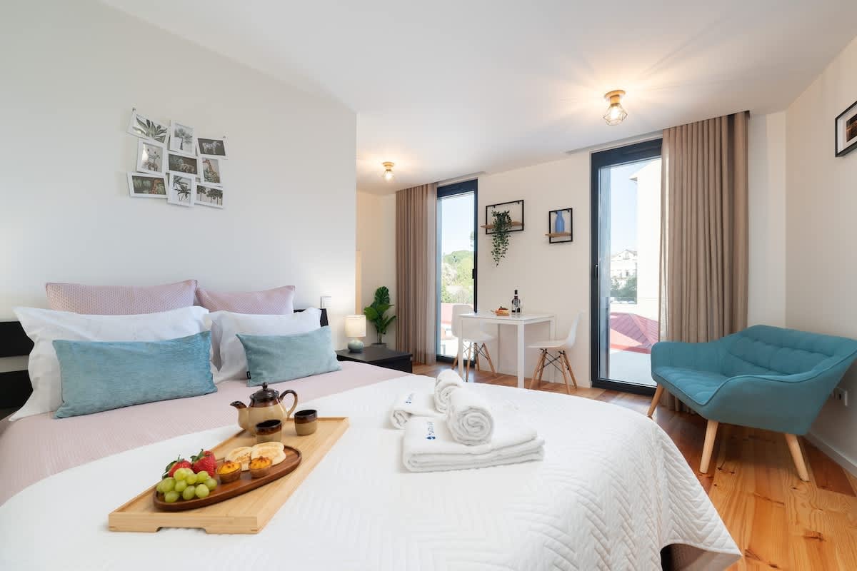Stylish Studio in Porto Downtown by HostWise