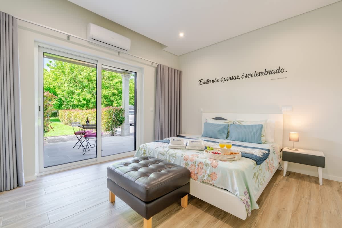 HostWise - Douro Villa - Suite Teixeira Pascoares