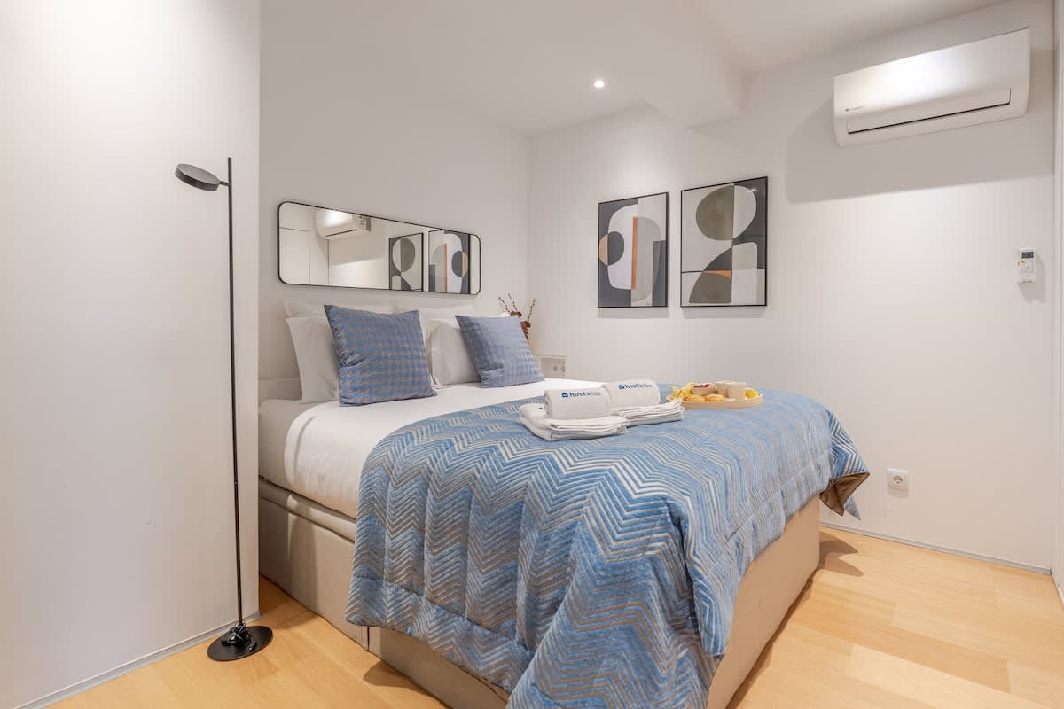 Stylish Flat with Workspace & Garage by HostWise