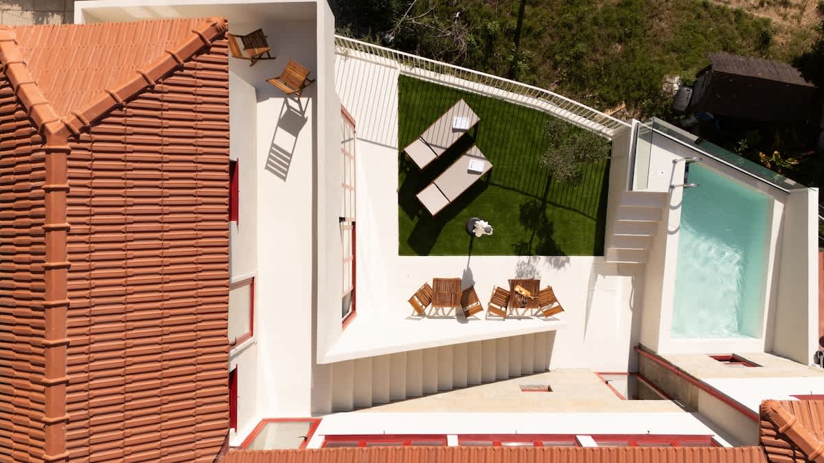 Pool & Indoor Jacuzzi in Pedorido by HostWise