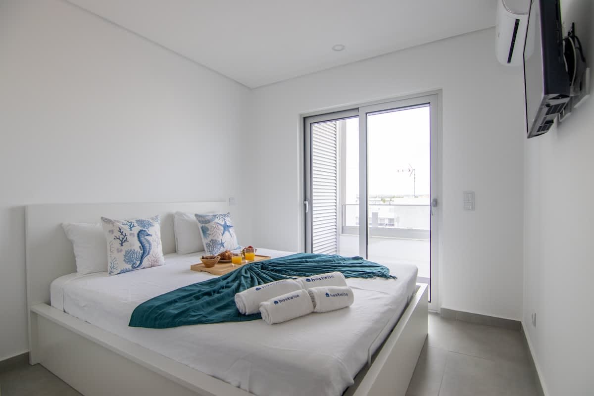 Flat w/ Balcony near Casino by HostWise