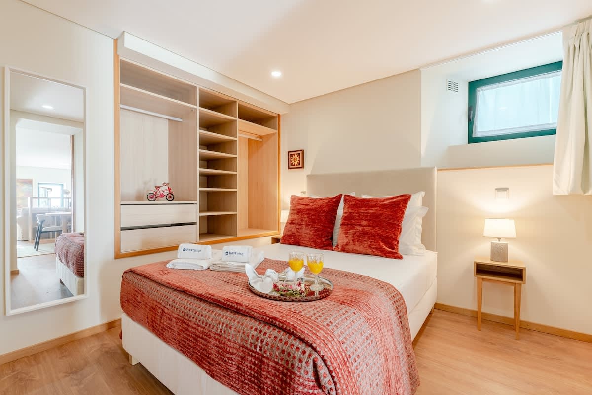 Sunlit Apartments in Foz do Douro by HostWise