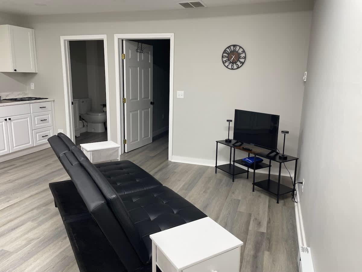 Living Room — photo 3