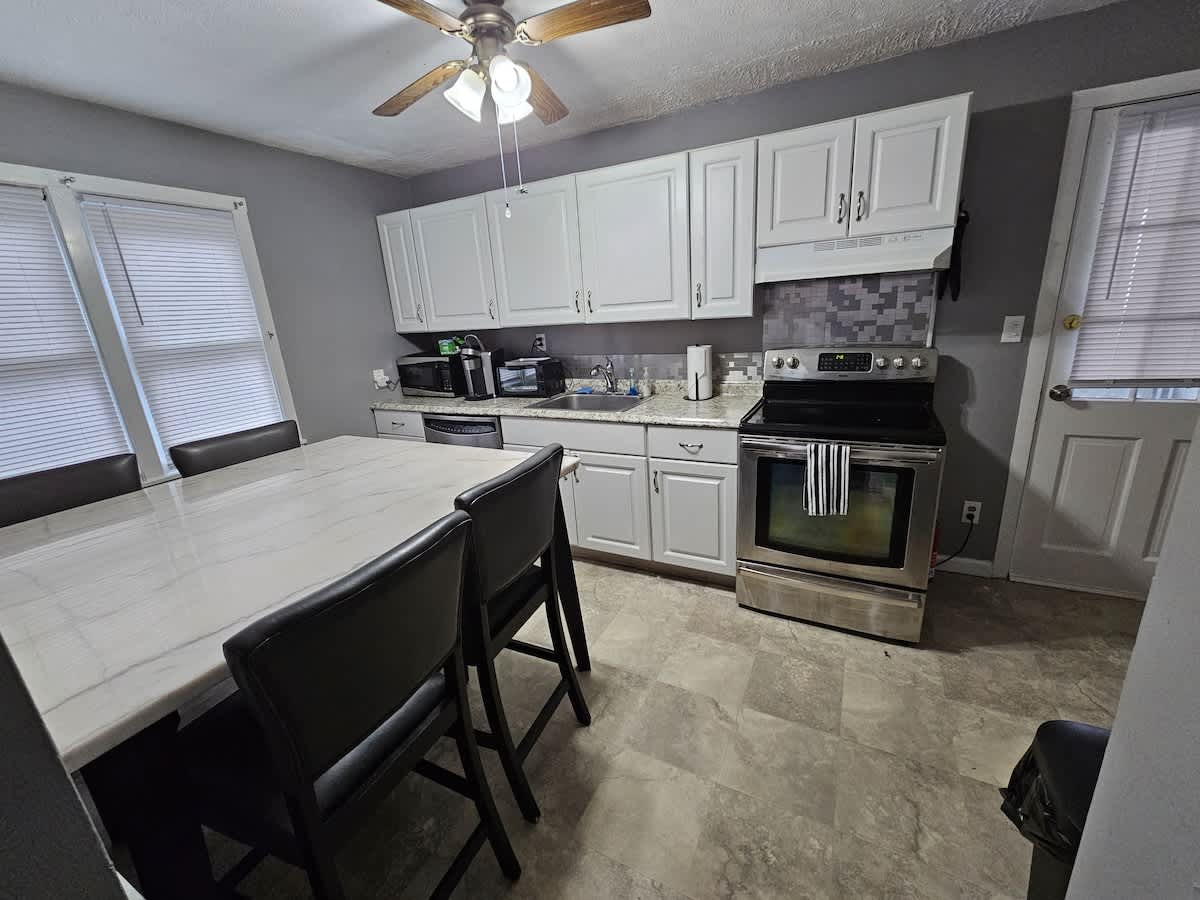 Kitchen — photo 2