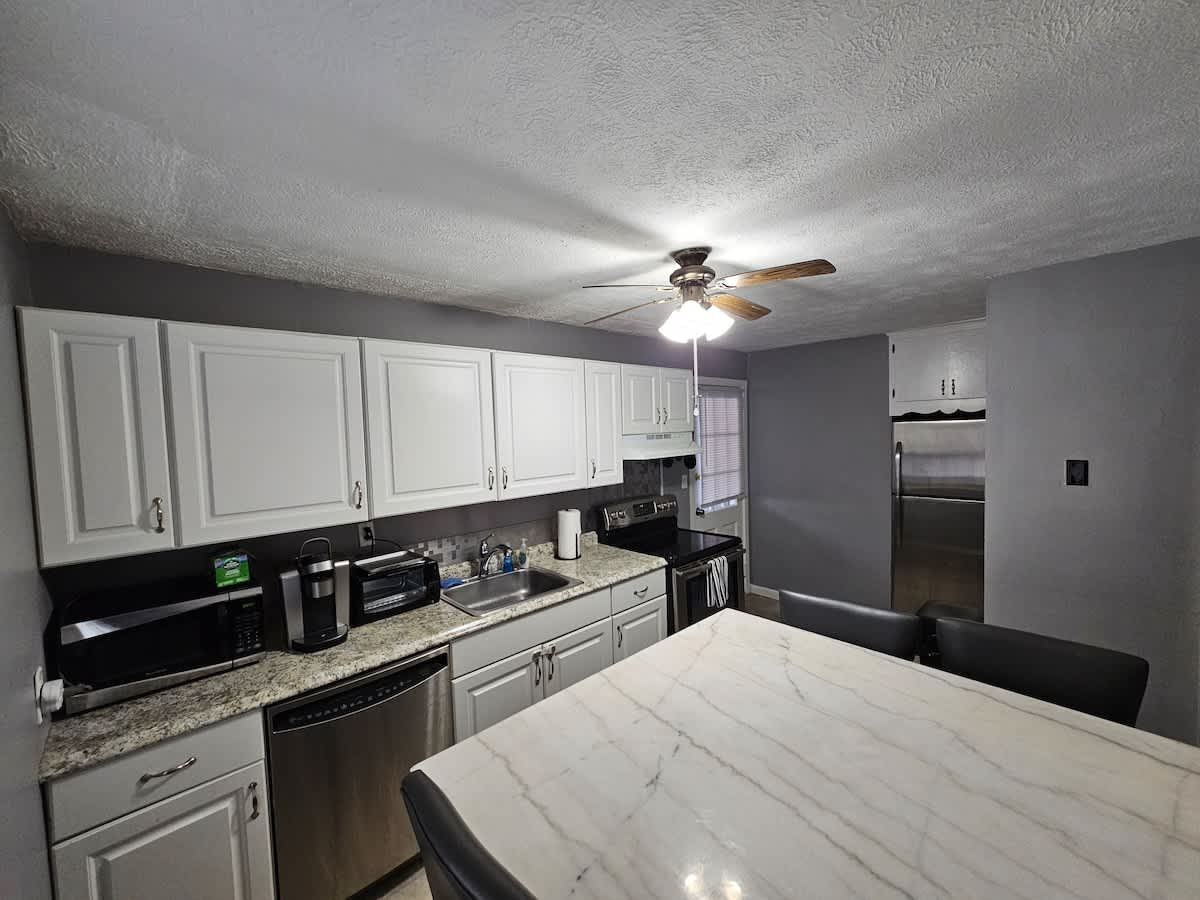 Kitchen — photo 1