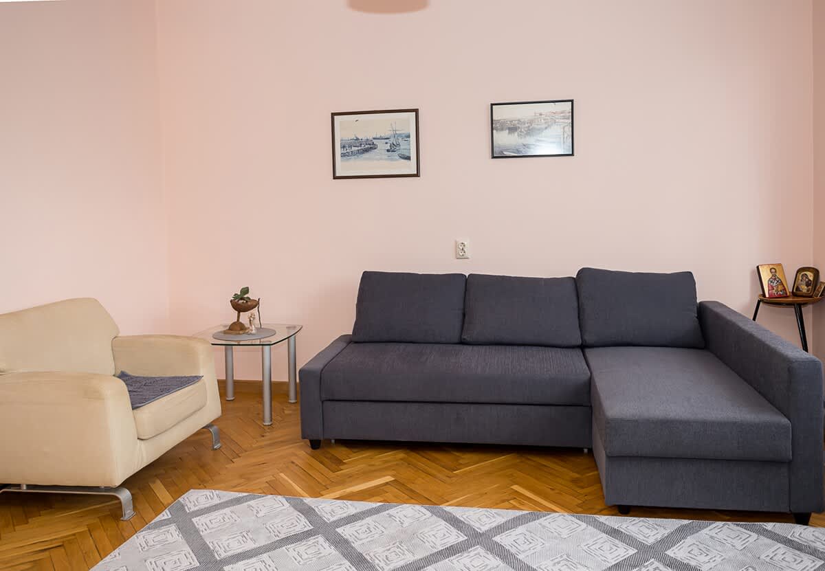 Property thumbnail 6