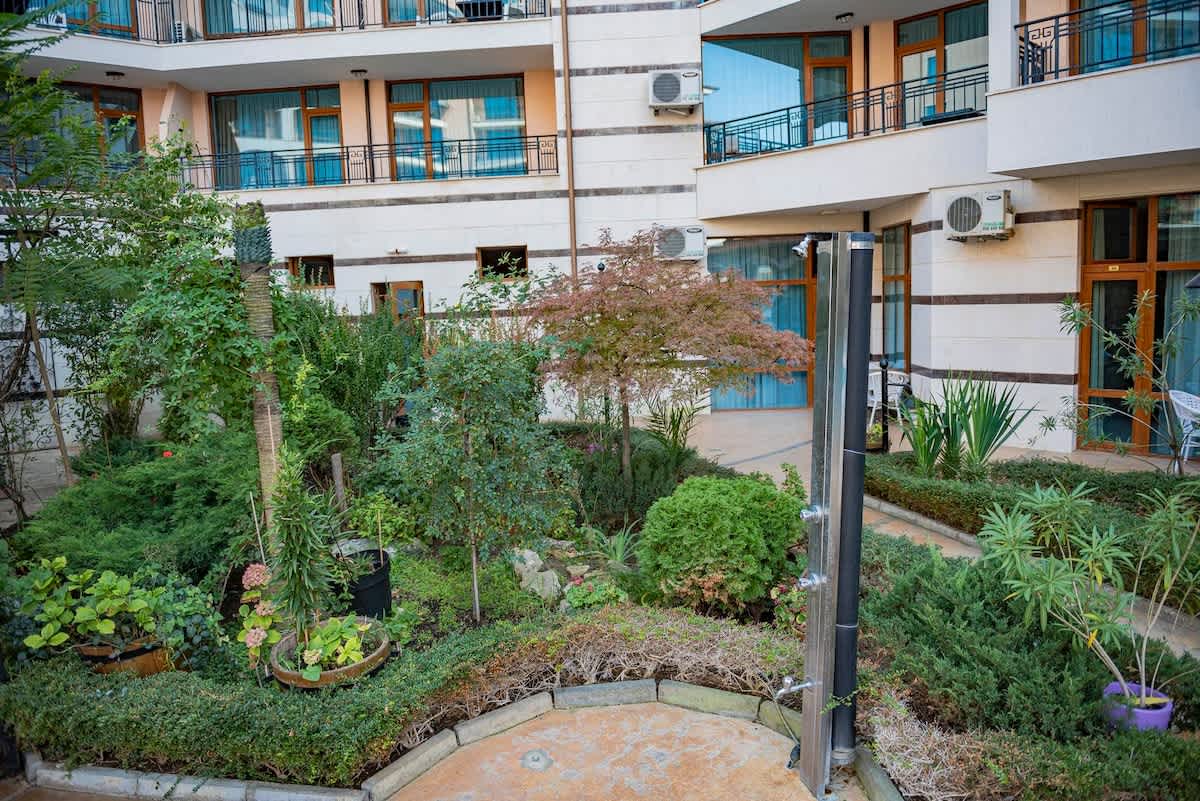 Property thumbnail 9