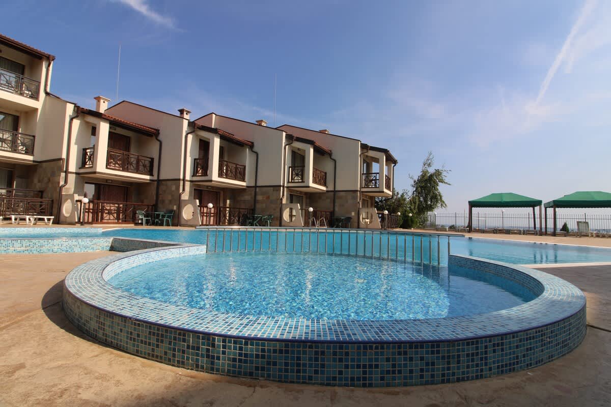 Property thumbnail 7