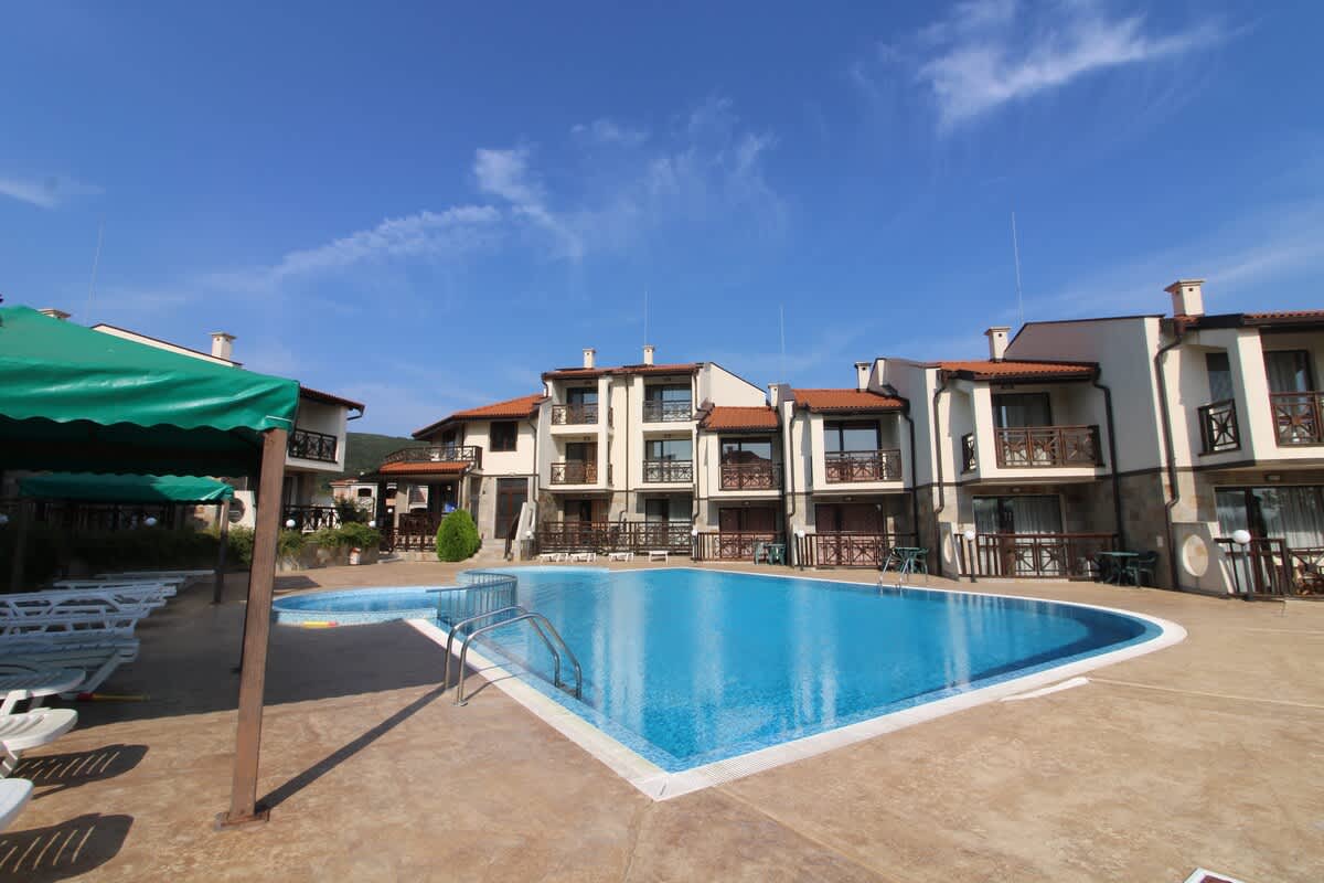 Property thumbnail 2