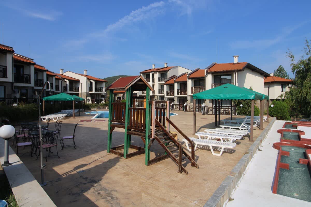 Property thumbnail 8