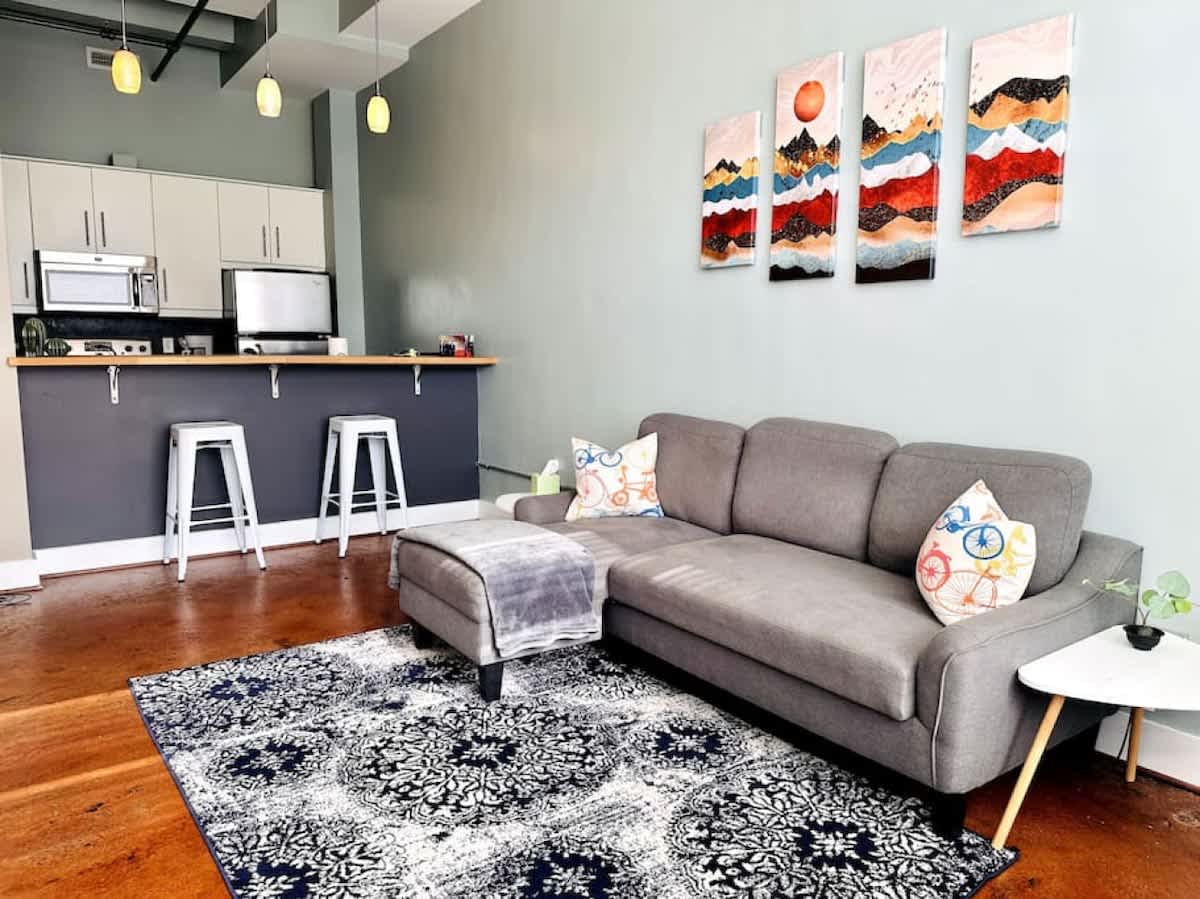 Ground-floor gem | walk to it all — Roanoke, VA — vacation rental