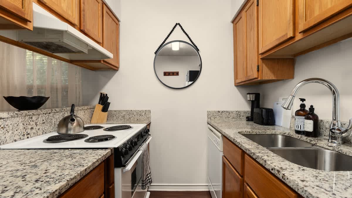 Quiet 2BR Near UT - Just 6 Min to Downtown