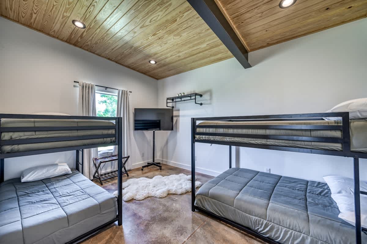 A cozy place for a sleepover in bedroom four twin/twin, twin/full.