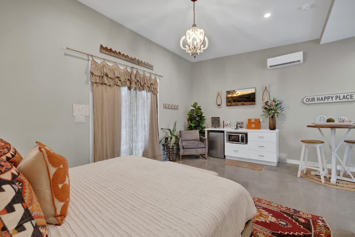 Quaint space to relax and unwind.