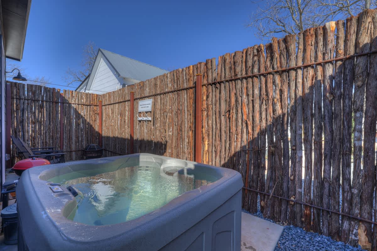 Soak and relax in the hot-tub under the beautiful Hill Country Sky.