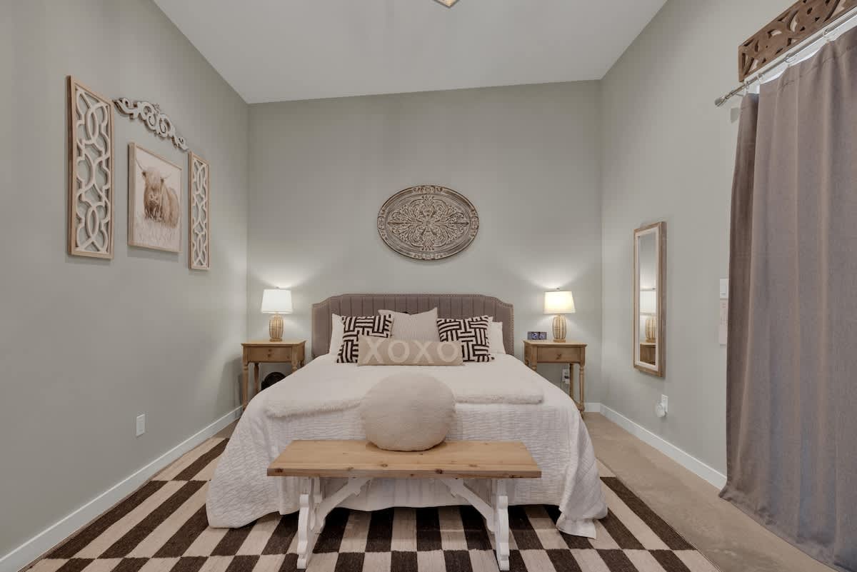 Rest your head on the cozy king bed.