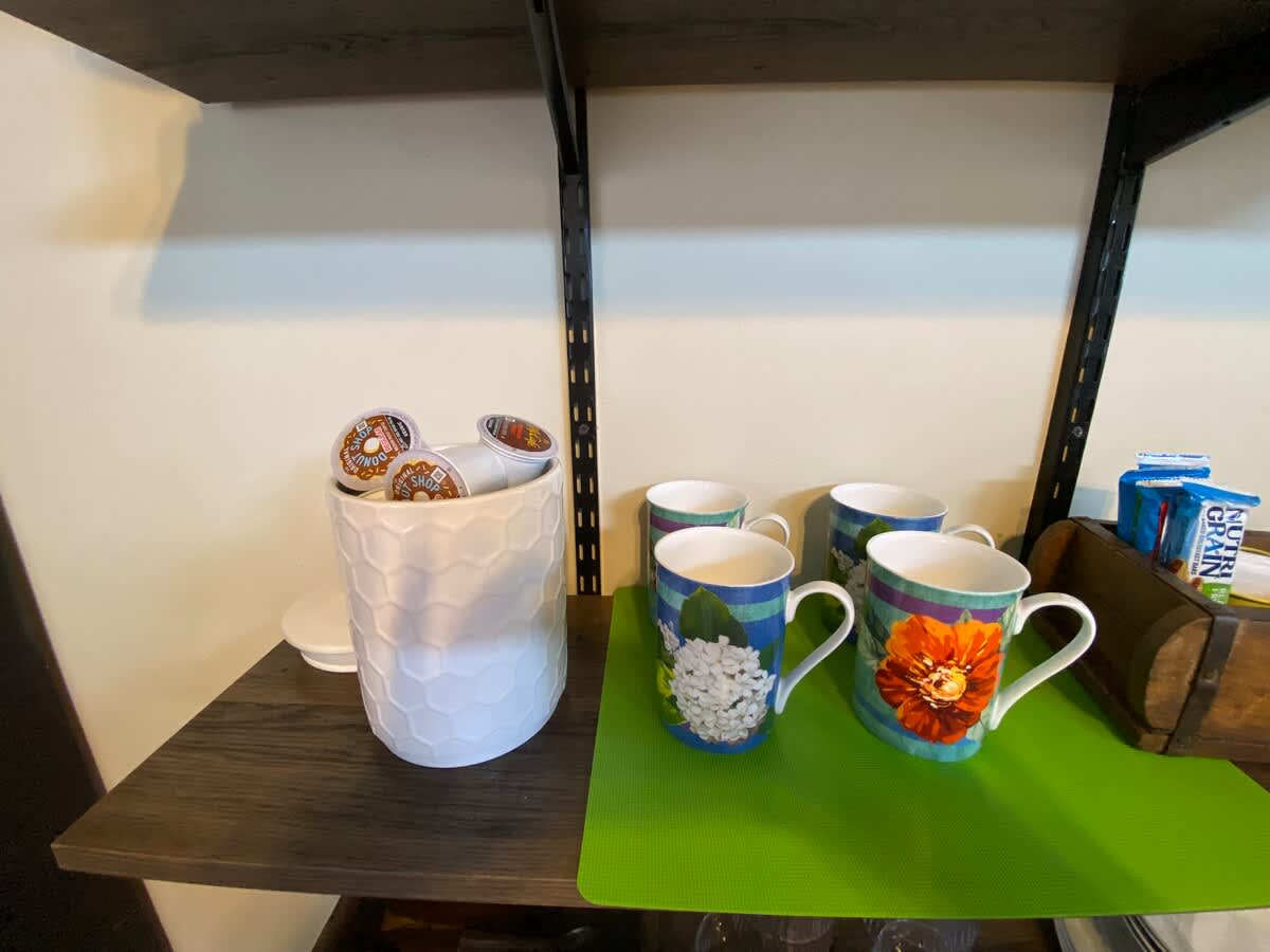 Hill Country Cabin 3 10