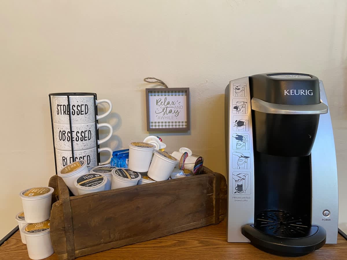 Hill Country Cabin 1 10