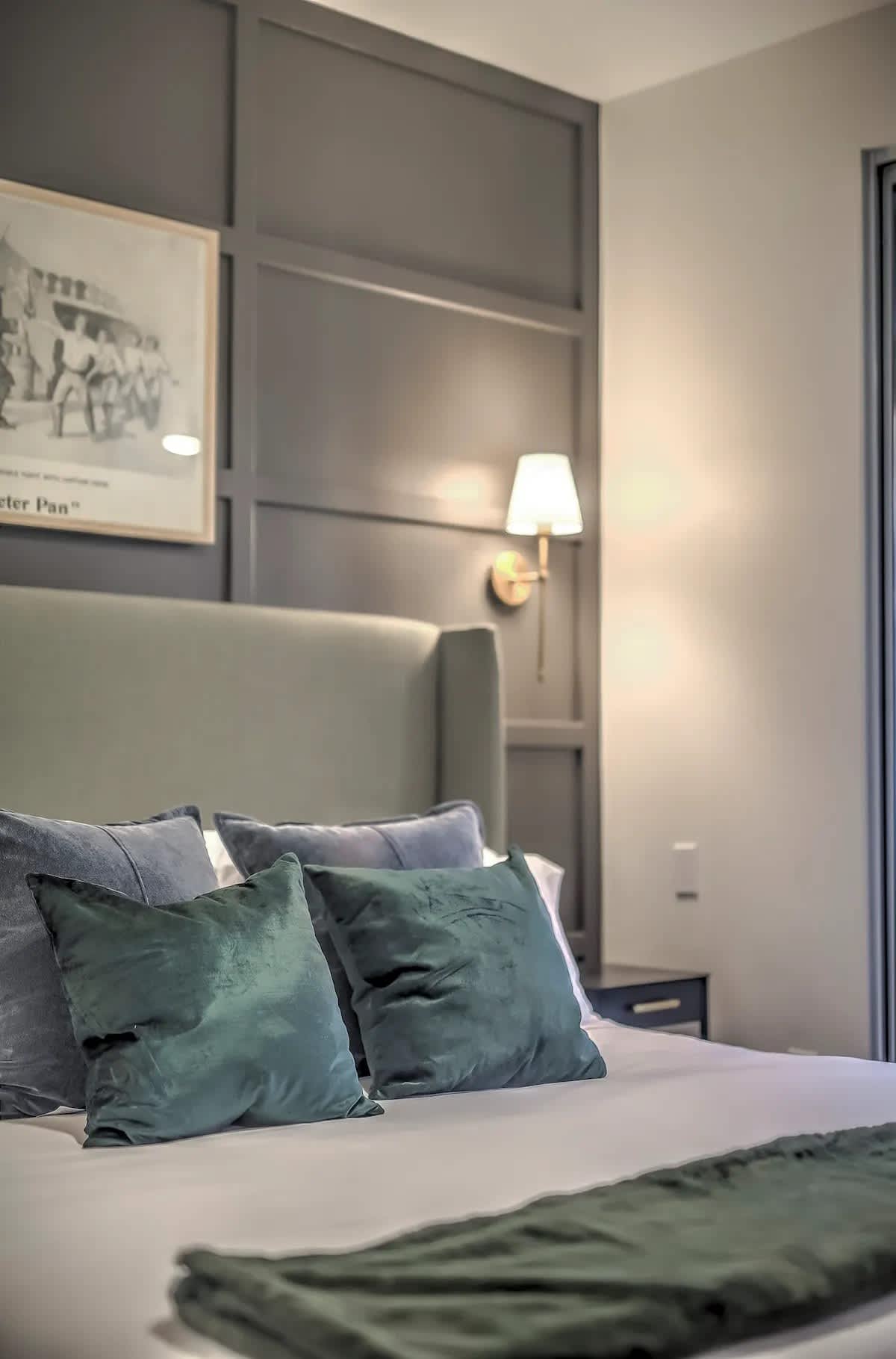 Relax in this stylish and serene suite