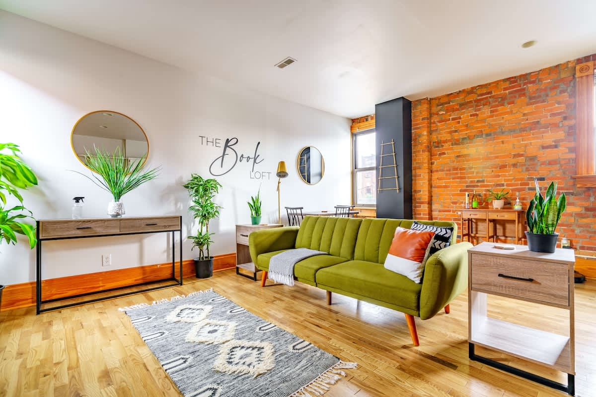 🌿 Botanical Loft by Jungle House | Near OSU, Convention Center...