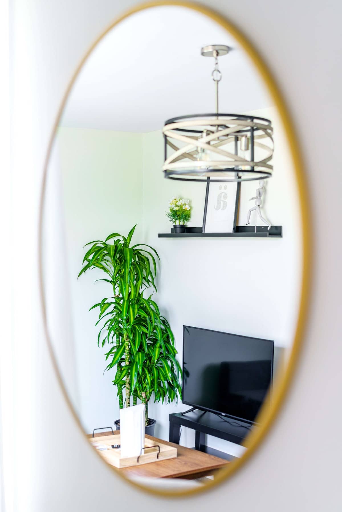 🌿 Goodale Oasis by Jungle House | Downtown & Short North | Walk to High Street | Private Parking | 5,800+ Reviews | Near OSU, Convention Center & Nationwide Arena - Foto 15
